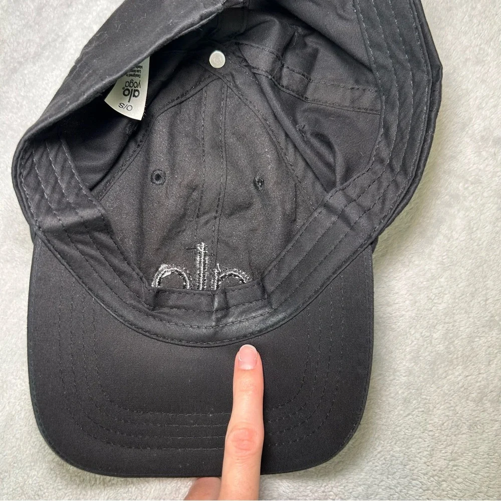 Alo Yoga Off-Duty Cap Black One Size - Picture 7 of 9